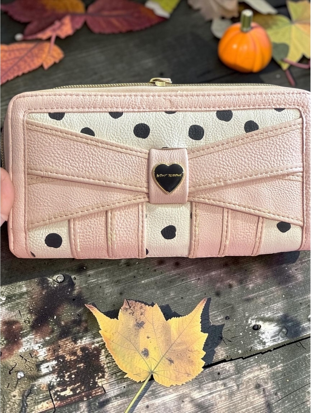 Betsey Johnson Pink Polka Dot Bow Heart Zip Around Wallet • Coquette Y2K Style